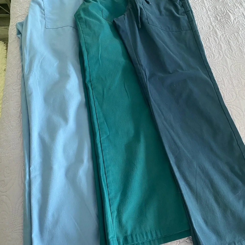 Scrub bundle - Picture 3 of 12